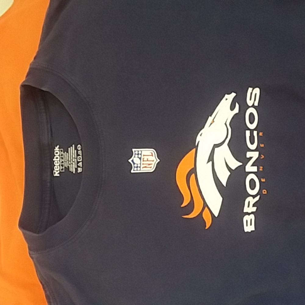 Denver Broncos shirt